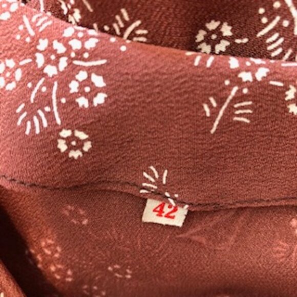 Vintage 1940s Rayon Dress Floral Reddish Brown V Neck Shoulder Gathers 14 Large - Picture 9 of 9